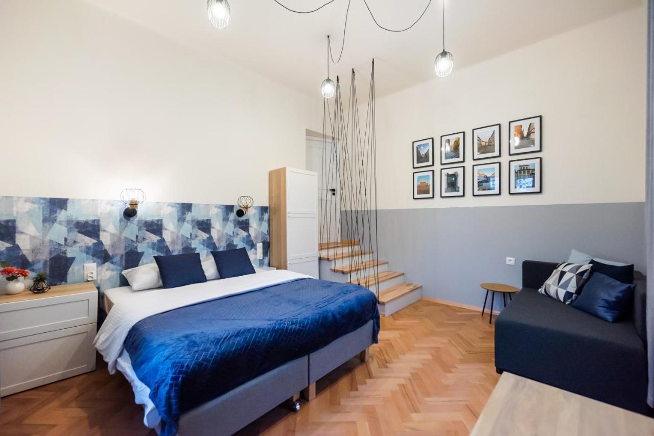 Old Town Eclectic Apartment For 6 People 바르샤바 외부 사진