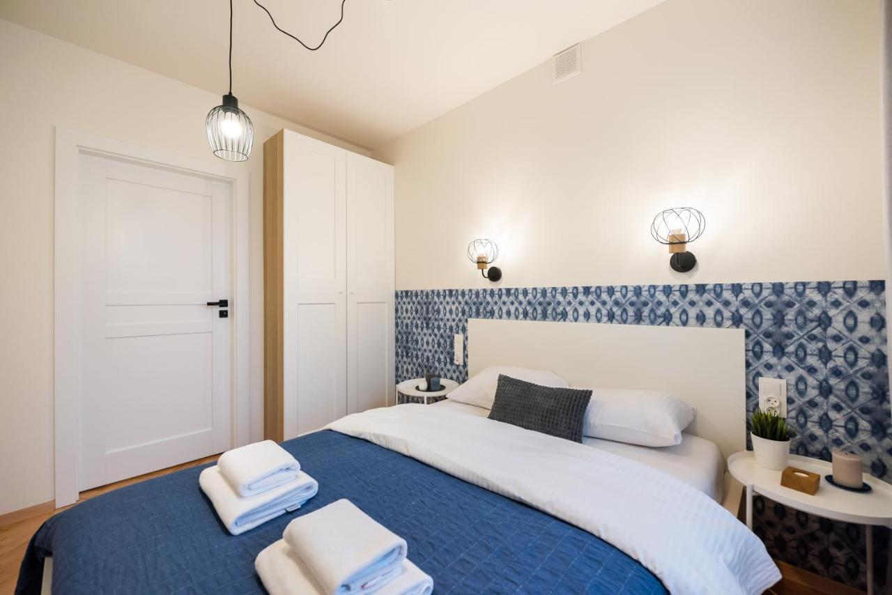Old Town Eclectic Apartment For 6 People 바르샤바 외부 사진